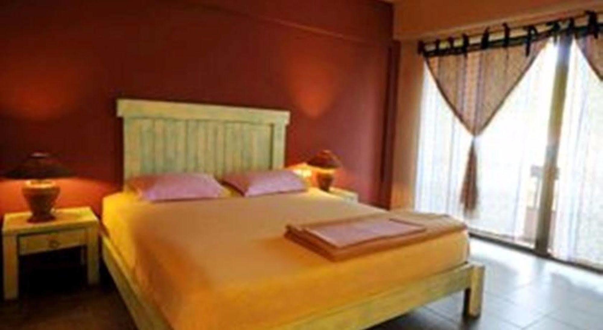 Casa Brazil Homestay Karon Exterior photo